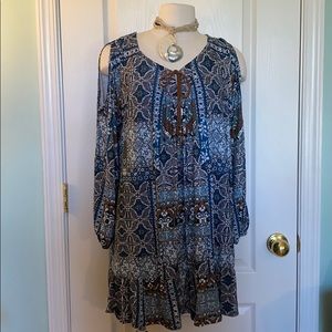 Style & Co Cold shoulder top NWOT